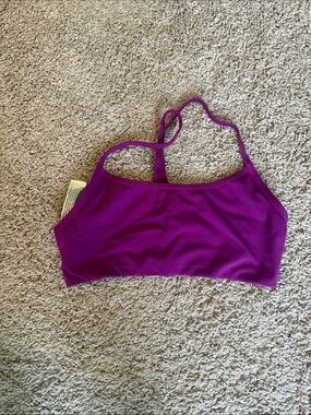 Vuori Magenta Racerback Bralette